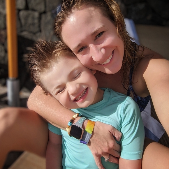 Meet your Posher, Kayla - Picture 4 of 15